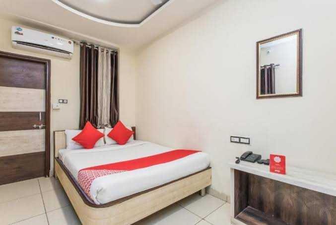 Hotel Mehar Residency Indore Exterior photo